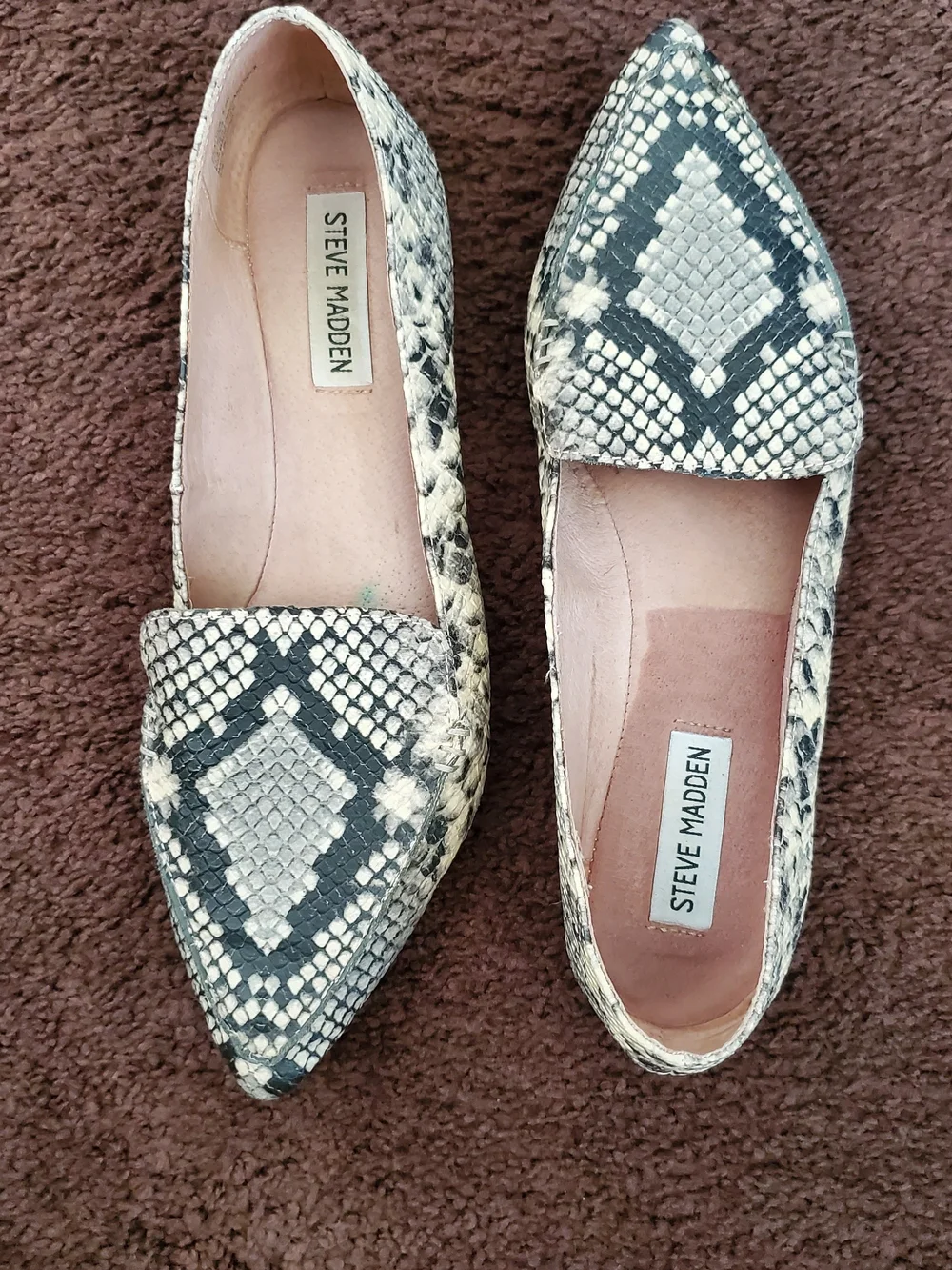 Steve Madden Women's Snake-Print Pointed Toe Flats Size 8.5